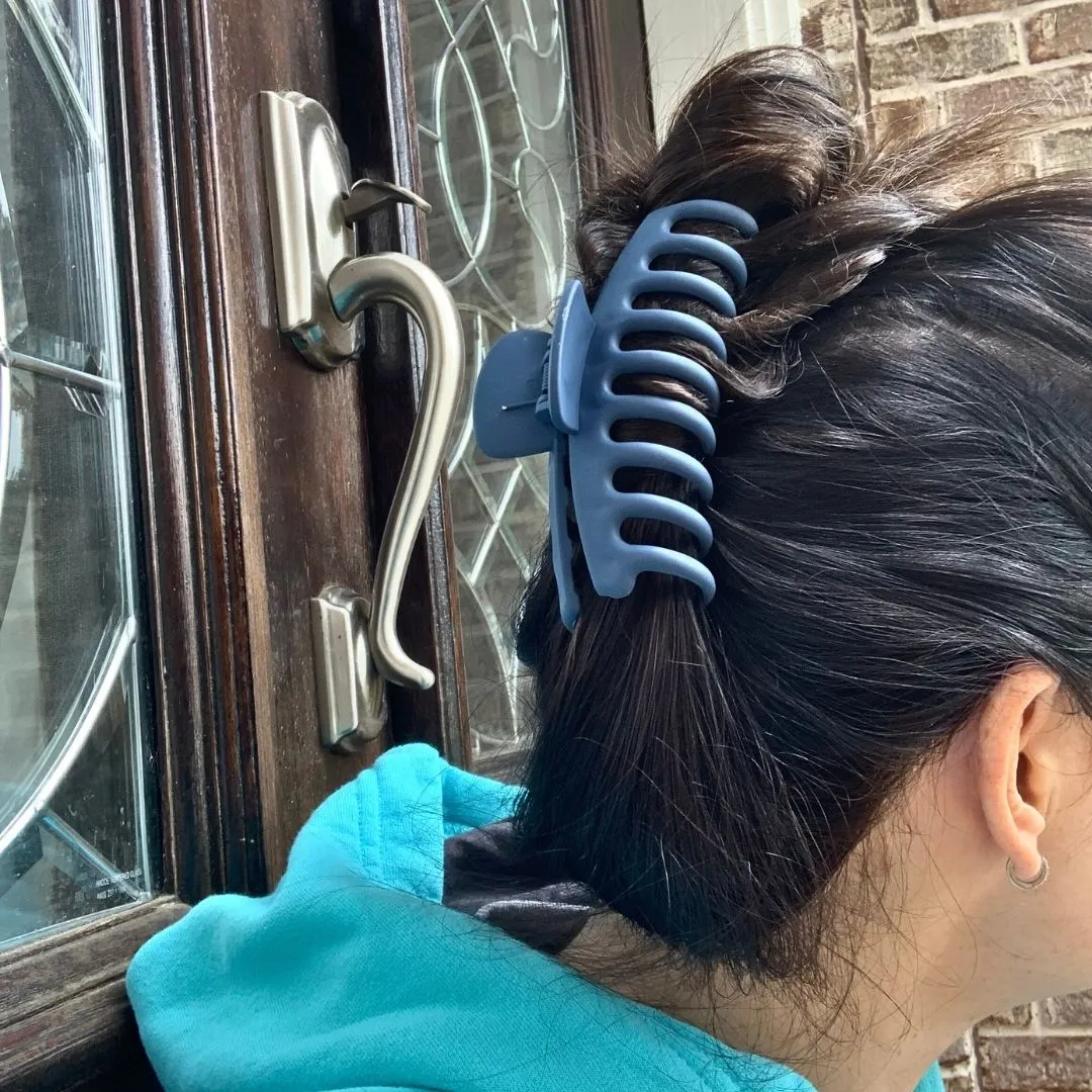 Blue Hair Claw Clip