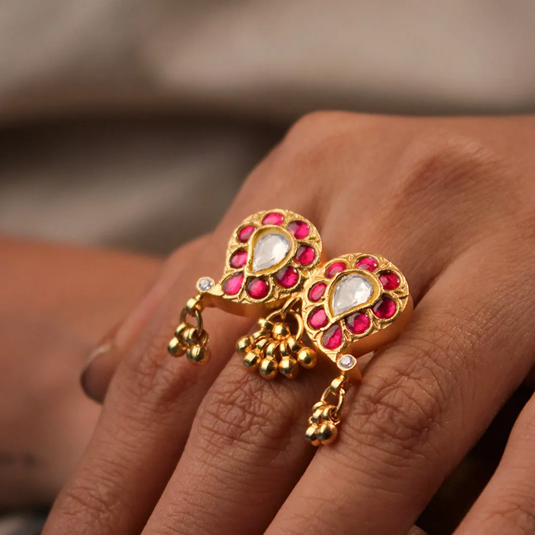 Dwayi Horizontal Silver Finger Ring by MOHA