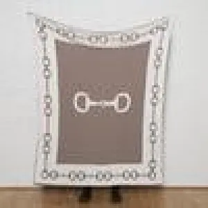 ECO SNAFFLE BORDER THROW