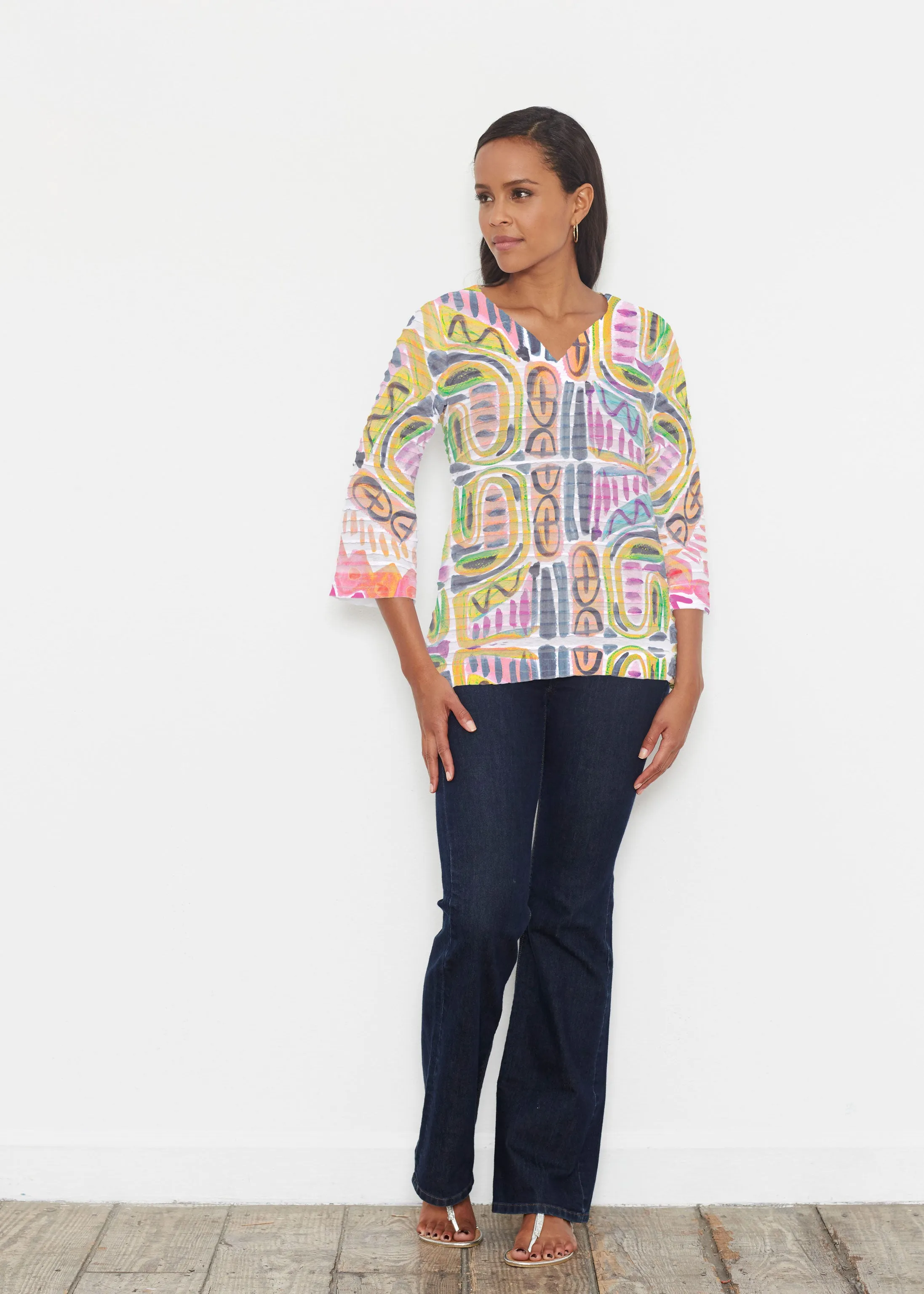 Musical Dance (17263) ~ Banded 3/4 Bell-Sleeve V-Neck Tunic