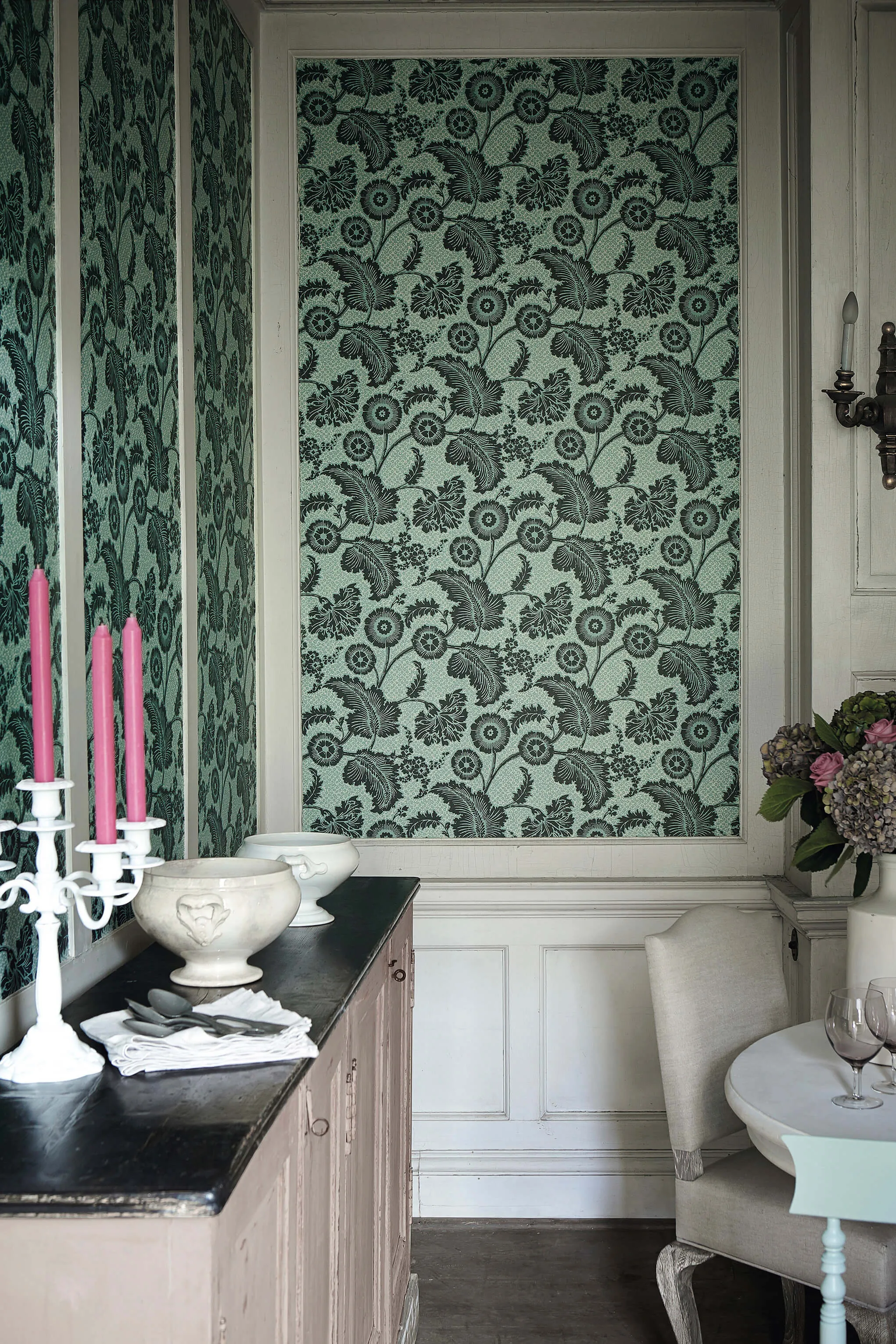 Piccadilly Wallpaper by Little Greene