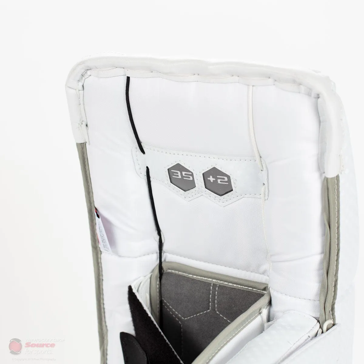 Vaughn Velocity Pro V Elite 2 Pro Carbon Senior Goalie Leg Pads